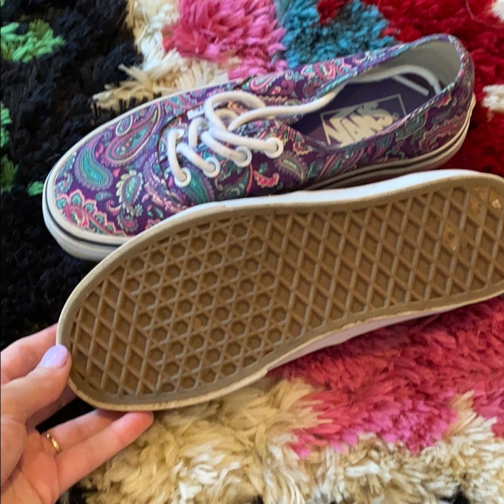 Authentic style Vans - Picture 4 of 5